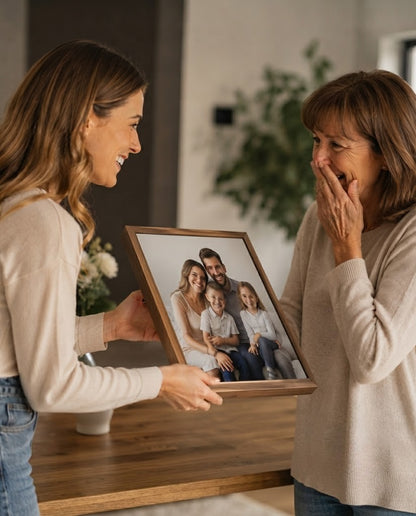 Personalized Wooden Photo Frame – Custom Picture Frame – Gift for Mom, Couples & Family