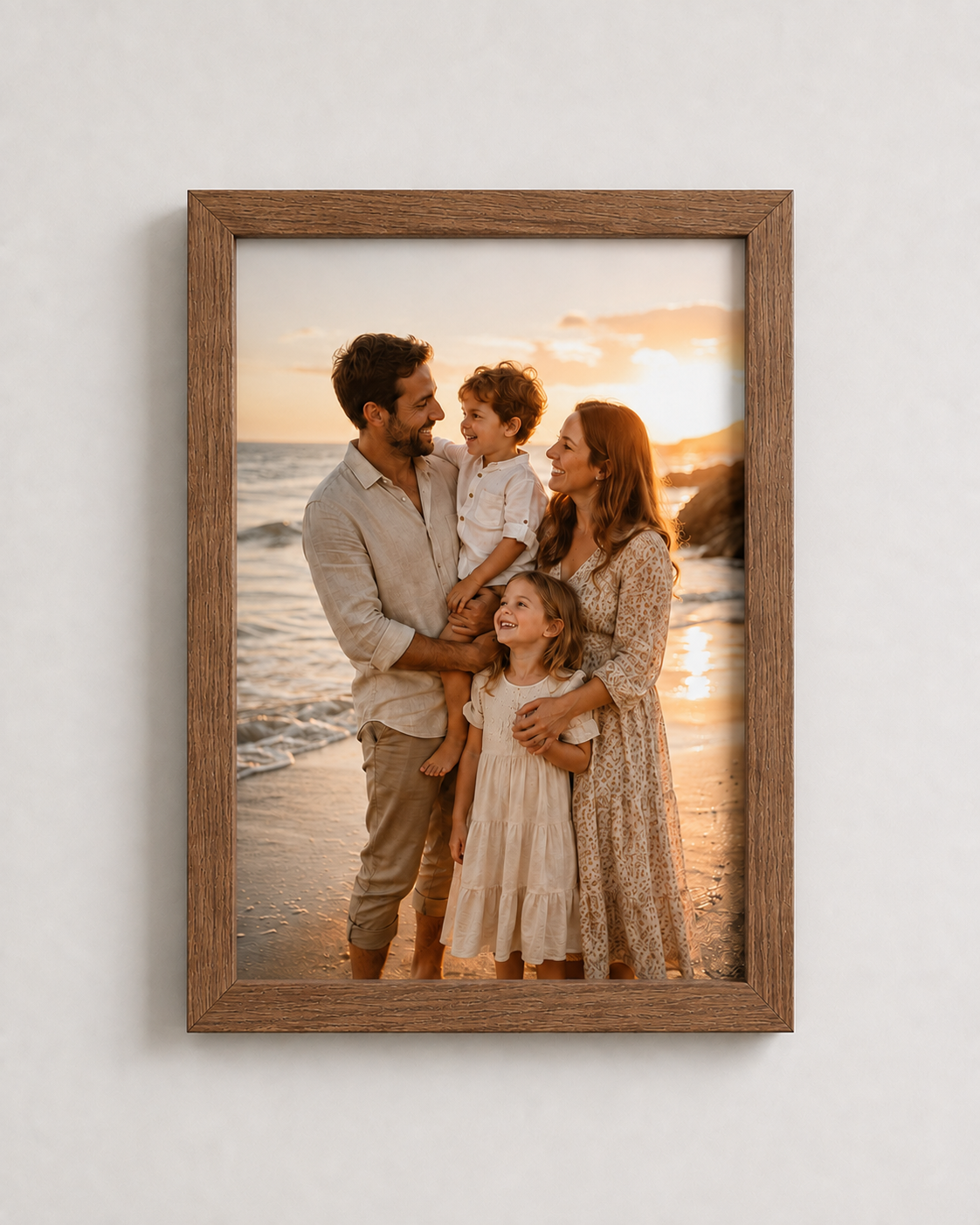 Personalized Wooden Photo Frame – Custom Picture Frame – Gift for Mom, Couples & Family