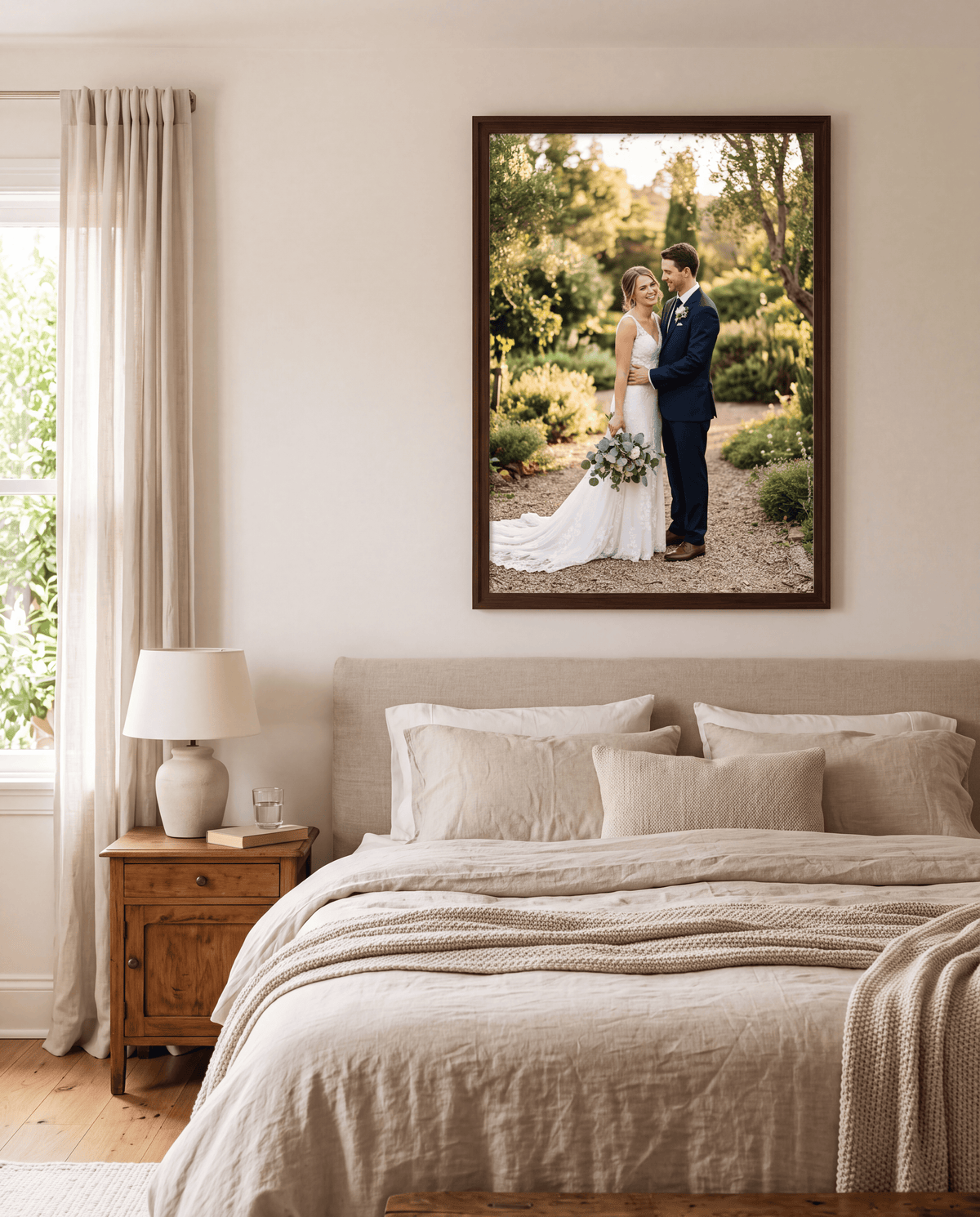 Personalized Wooden Photo Frame – Custom Picture Frame – Gift for Mom, Couples & Family